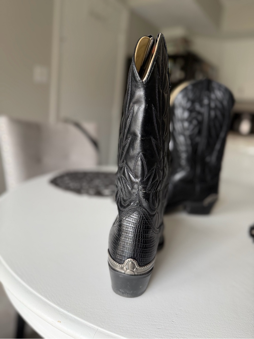 Men’s Dingo Black Leather Western Cowboy Boots with Silver Toe Accents - Picture 9 of 16